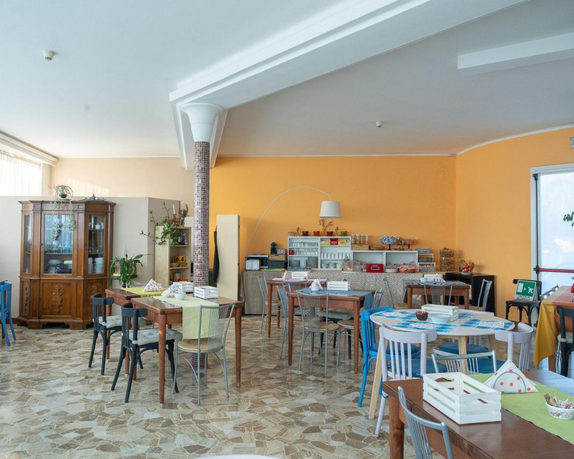 Hotel All'Oasi Paese Exterior foto