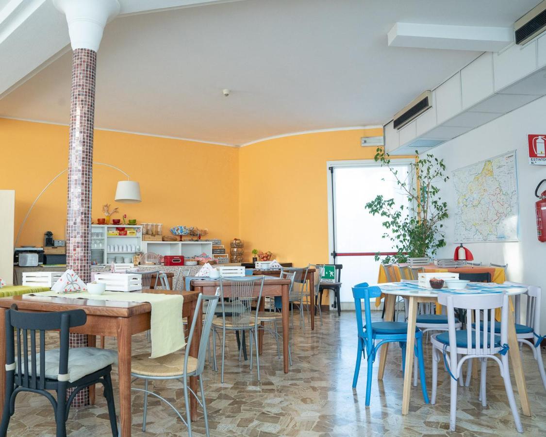 Hotel All'Oasi Paese Exterior foto